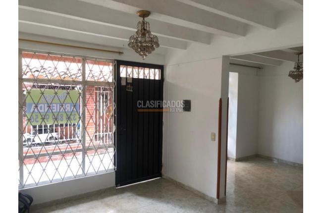 Casas, Alquiler, Giron - $1.400.000