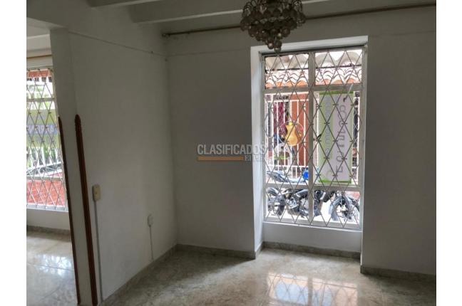 Casas, Alquiler, Giron - $1.400.000