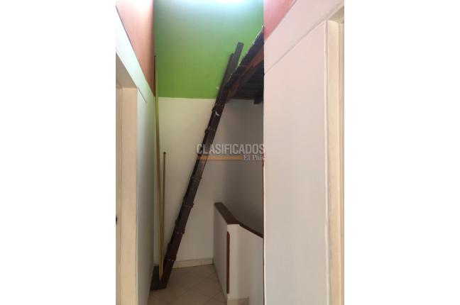 Casas, Alquiler, Giron - $1.400.000