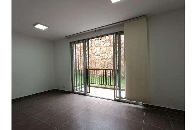 Apartamentos, Alquiler en Menga