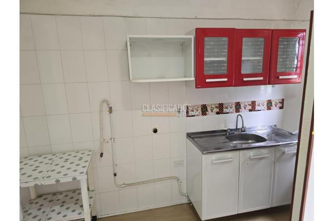 Apartaestudios, Alquiler, Junín - $750.000