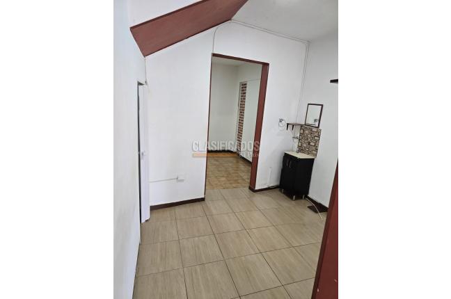 Apartaestudios, Alquiler, Junín - $750.000