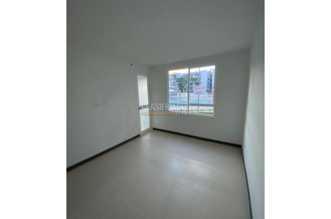 Apartamentos, Alquiler, Ciudad Pacifica - $1.400.000