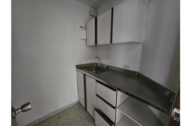 Oficinas y Consultorios, Alquiler, Granada - $2.700.000