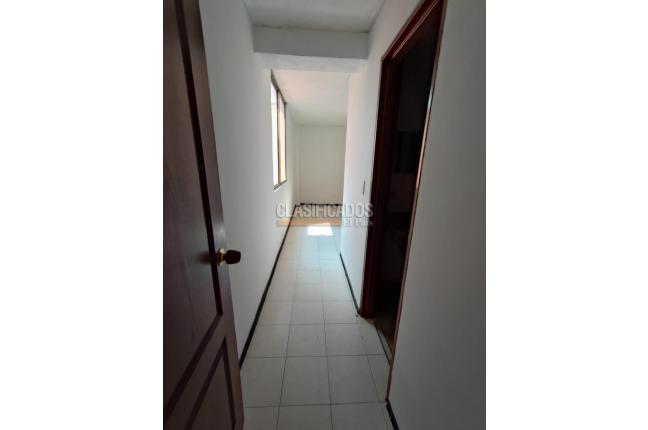 Apartamentos, Alquiler, Cuarto de Legua - $1.900.000