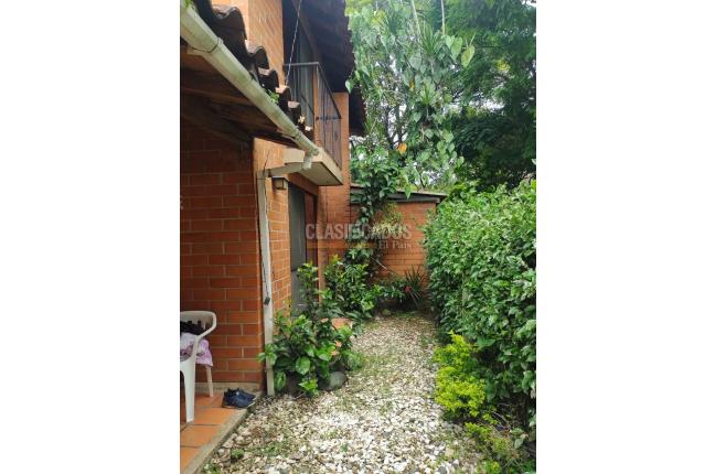 Casas, Venta en Ciudad Jardín