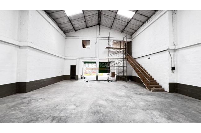 Locales y Bodegas, Alquiler, Yumbo - $8.200.000