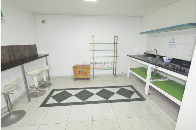 Oficinas y Consultorios, Alquiler, Capri - $8.500.000
