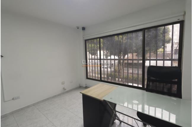 Oficinas y Consultorios, Alquiler, Capri - $8.500.000