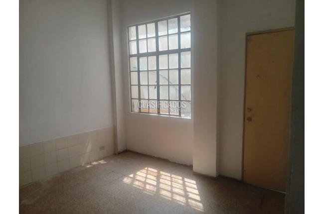 Oficinas y Consultorios, Alquiler, San Pedro - $905.081