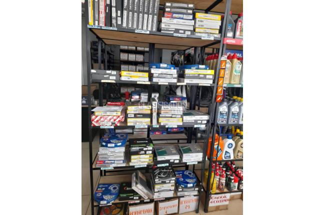 Montaje para almacen de motos - Mercancías Diversas