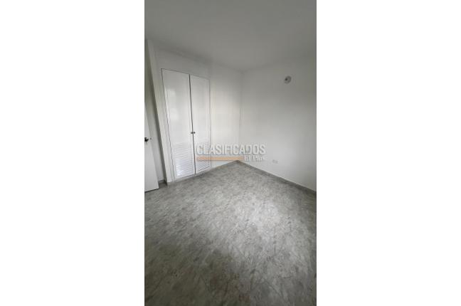 Apartamentos, Venta, Primero de Mayo - $210.000.000