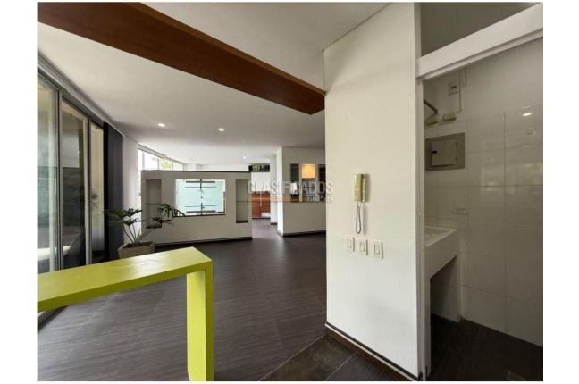 Apartaestudios, Alquiler, Cristales - $3.700.000