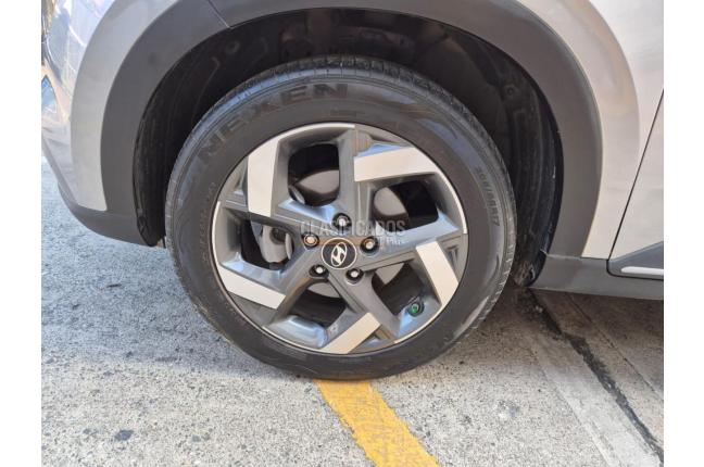 Hyundai Venue 2025 - $81.400.000