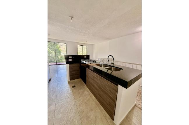 Apartamentos, Venta, Bella Suiza - $320.000.000