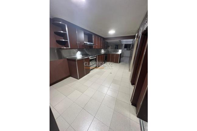 Casas, Venta, Versalles - $740.000.000
