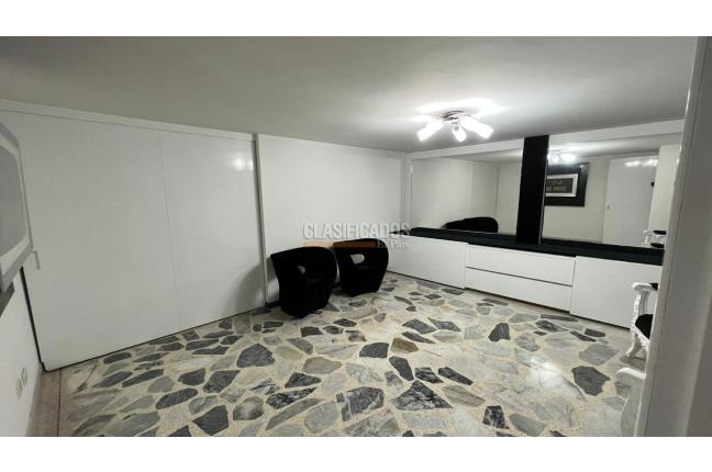 Casas, Alquiler, Versalles - $5.500.000