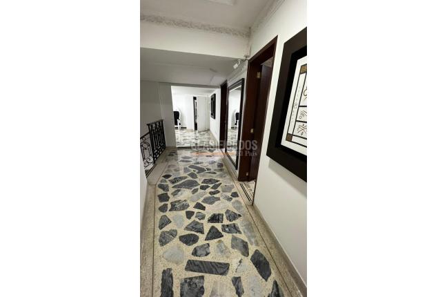 Casas, Alquiler, Versalles - $5.500.000