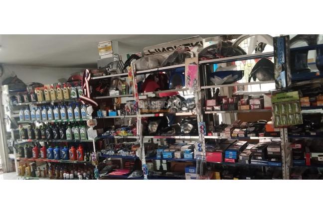 ALMACEN Y TALLER DE MOTOS - Negocios Establecidos