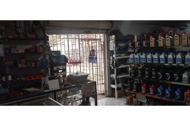 ALMACEN Y TALLER DE MOTOS - Negocios Establecidos