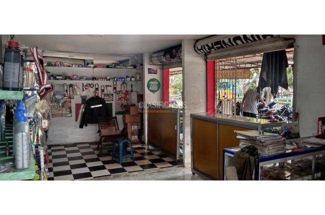 ALMACEN Y TALLER DE MOTOS - Negocios Establecidos