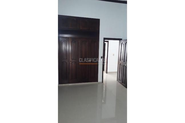 Casas, Alquiler, El Refugio - $3.600.000