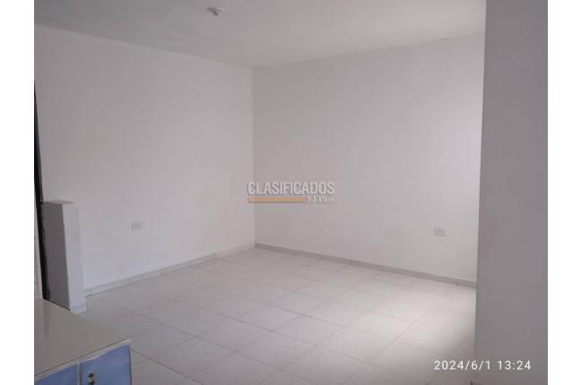 Casas, Alquiler, 20 de Julio - $1.300.000