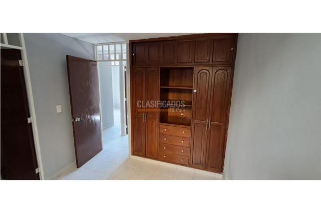 Apartamentos, Venta, Primero de Mayo - $240.000.000