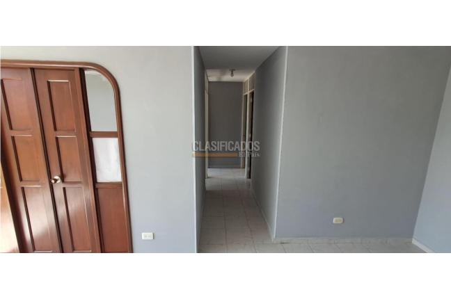 Apartamentos, Venta, Primero de Mayo - $240.000.000