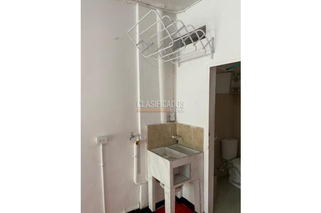 Apartaestudios, Alquiler, La Floresta - $550.000