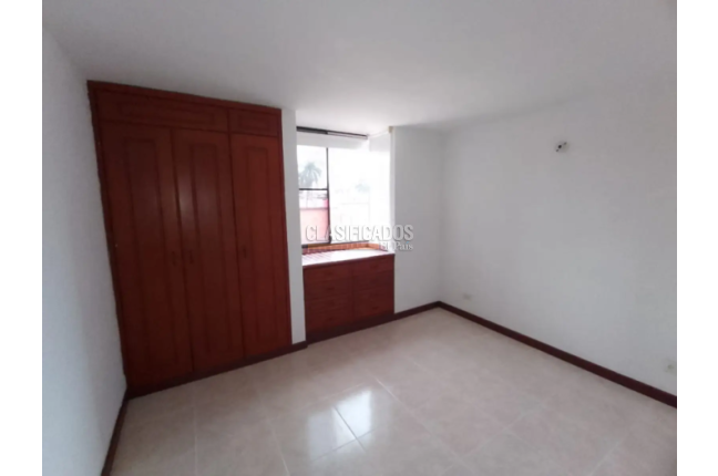Apartamentos, Venta, Guadalupe - $350.000.000