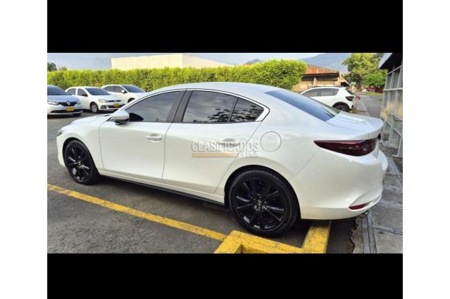Mazda 3 2022 - $85.000.000