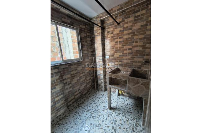 Apartamentos, Alquiler, Candelaria - $700.000