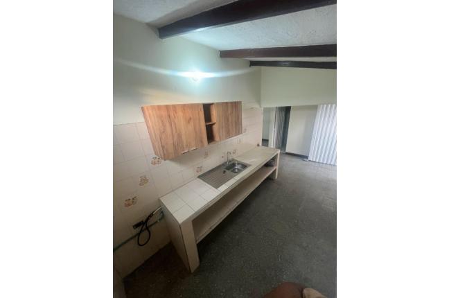 Apartamentos, Alquiler, Santa Elena - $900.000