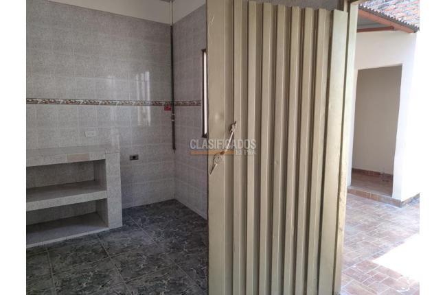 Casas, Alquiler, Chapinero - $1.300.000