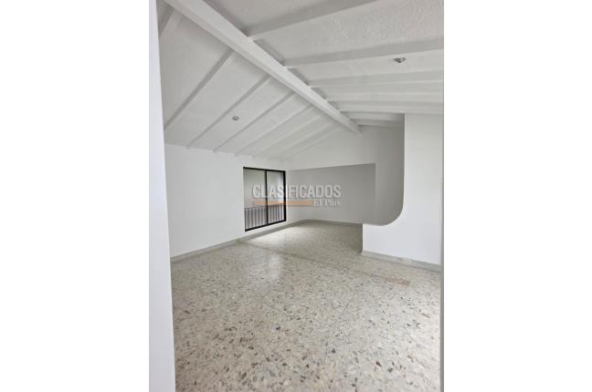 Oficinas y Consultorios, Alquiler, El Ingenio - $5.500.000