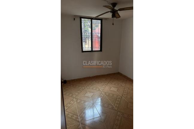 Apartamentos, Alquiler, Alcázares - $900.000