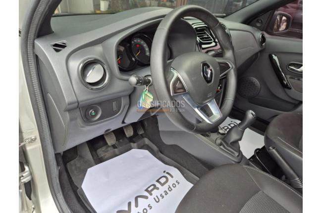 Renault Logan 2023 - $54.400.000