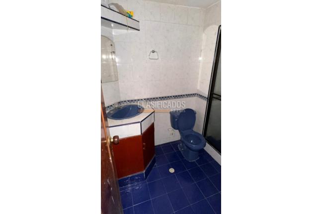 Apartamentos, Alquiler, Alcázares - $900.000