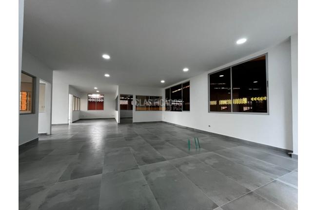 Locales y Bodegas, Venta en Yumbo