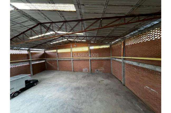 Locales y Bodegas, Venta, Yumbo - $2.000.000.000