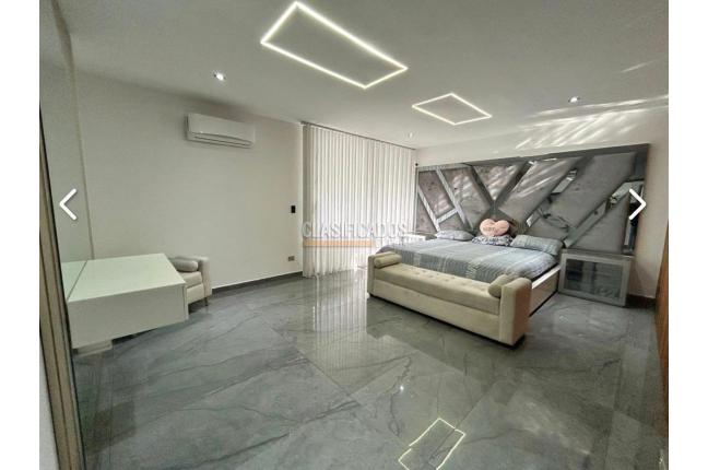 Casas, Venta, San Joaquín - $2.000.000.000