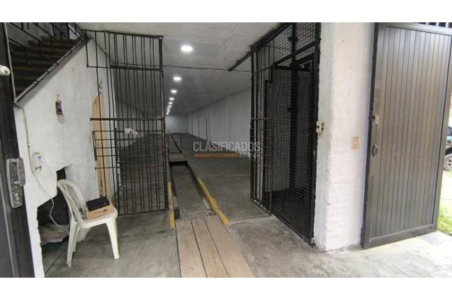 Locales y Bodegas, Venta, Cristóbal Colón - $1.300.000.000