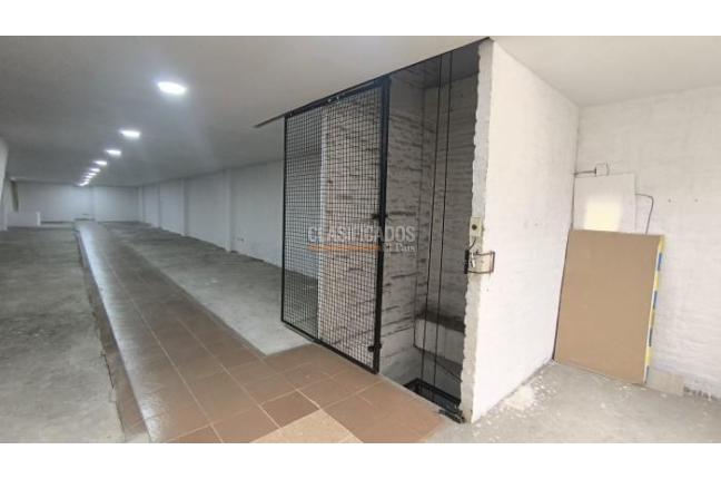 Locales y Bodegas, Venta, Cristóbal Colón - $1.300.000.000