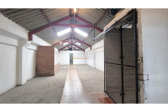 Locales y Bodegas, Venta, Cristóbal Colón - $1.300.000.000
