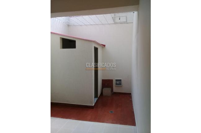 Locales y Bodegas, Alquiler, El Cedro - $1.400.000