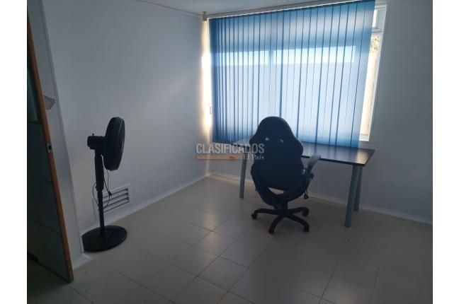 Oficinas y Consultorios, Alquiler, San Vicente - $3.200.000