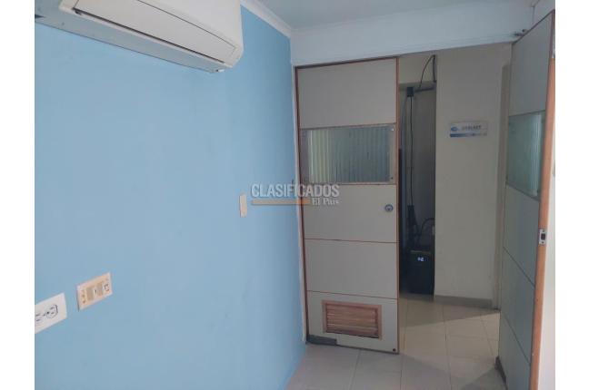 Oficinas y Consultorios, Alquiler, San Vicente - $3.200.000