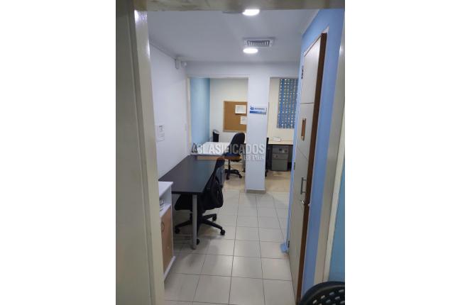 Oficinas y Consultorios, Alquiler, San Vicente - $3.200.000