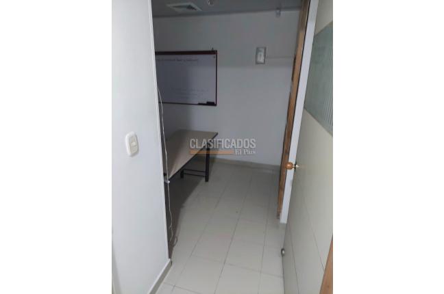Oficinas y Consultorios, Alquiler, San Vicente - $3.200.000